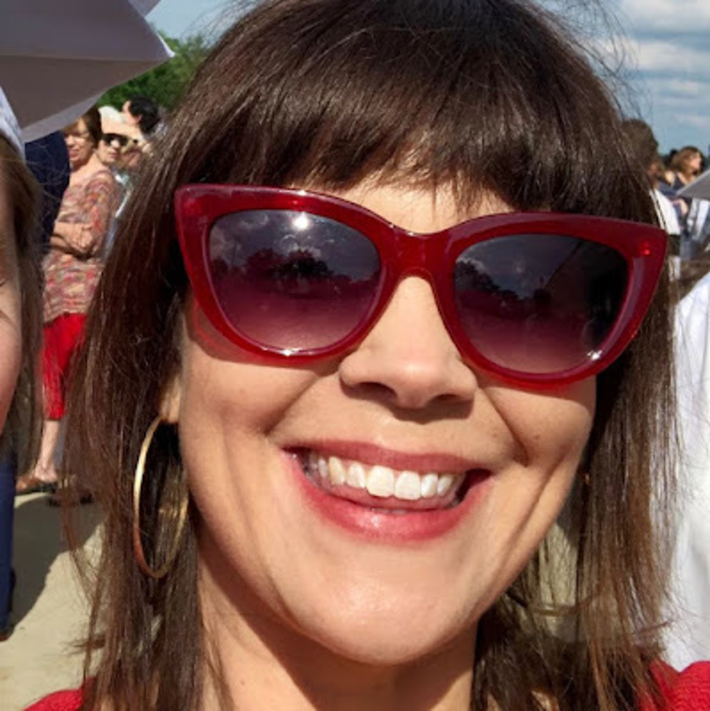 Meet your Posher, Jennifer